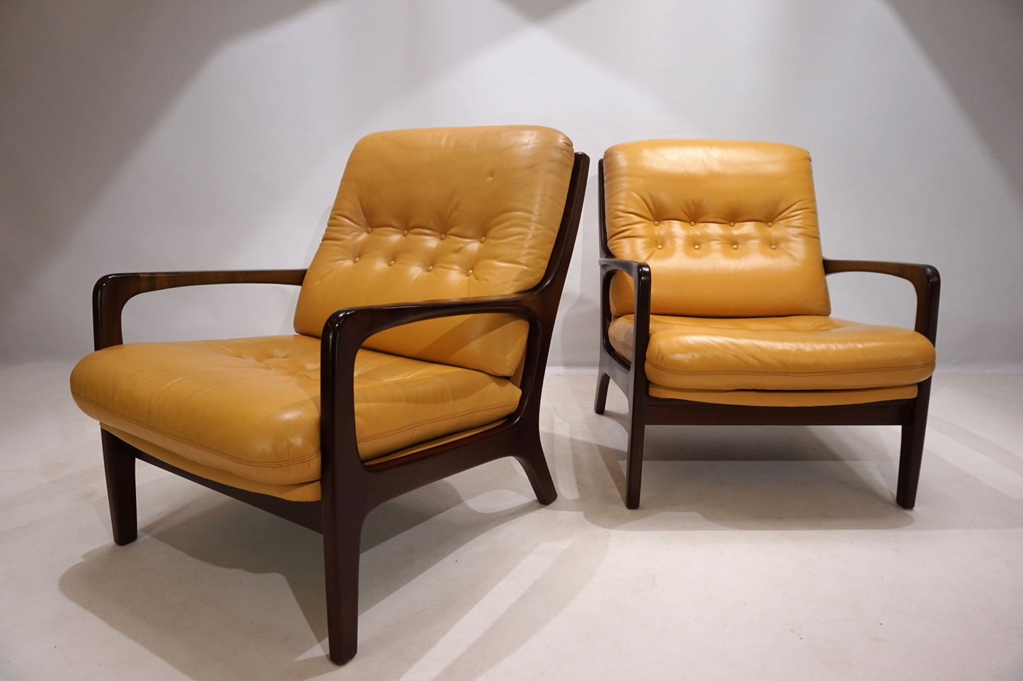 Set of 2 leather lounge chairs by Eugen Schmidt for Soloform, 1960