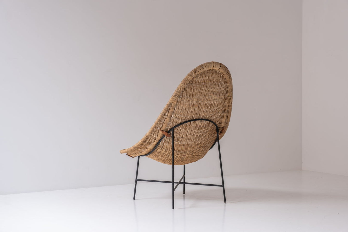 ‘Stora Kraal’ lounge chair by Kerstin Hörlin-Holmquist for Nordiska Kompaniet, Sweden 1952.