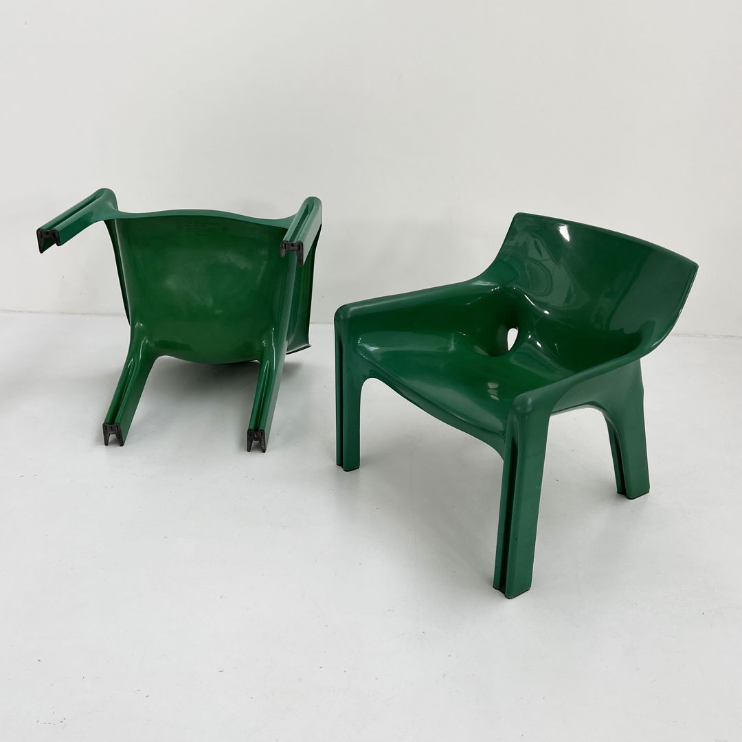 Pair of Green Vicario Lounge Chairs by Vico Magistretti for Artemide, 1970s