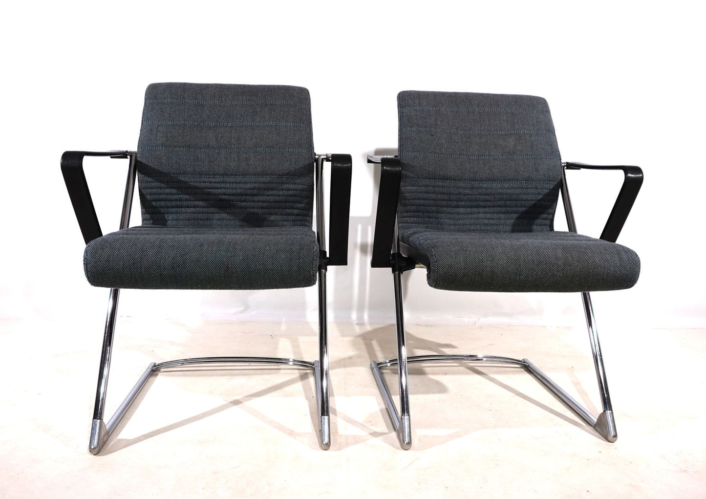 Set of 2 Drabert Z conference/dining room chairs by Prof. Hans Ullrich Bitsch