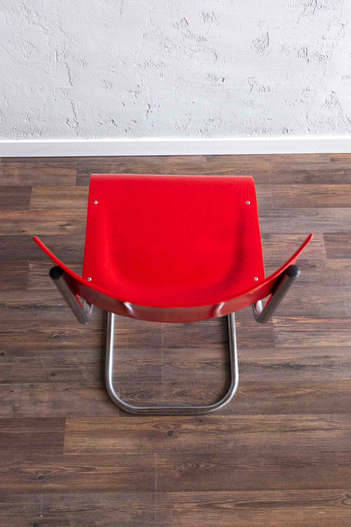 Set of 2 Functionalist Bauhaus Style Dining Chairs By Kovona, 1940s