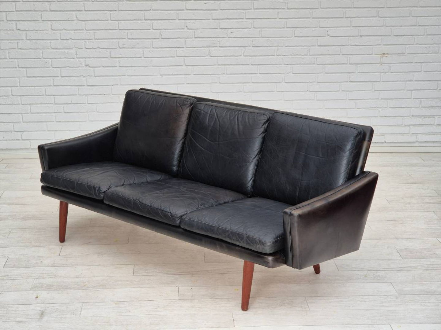 1970s, Danish design, 3 seater sofa, original condition, leather, teak wood.