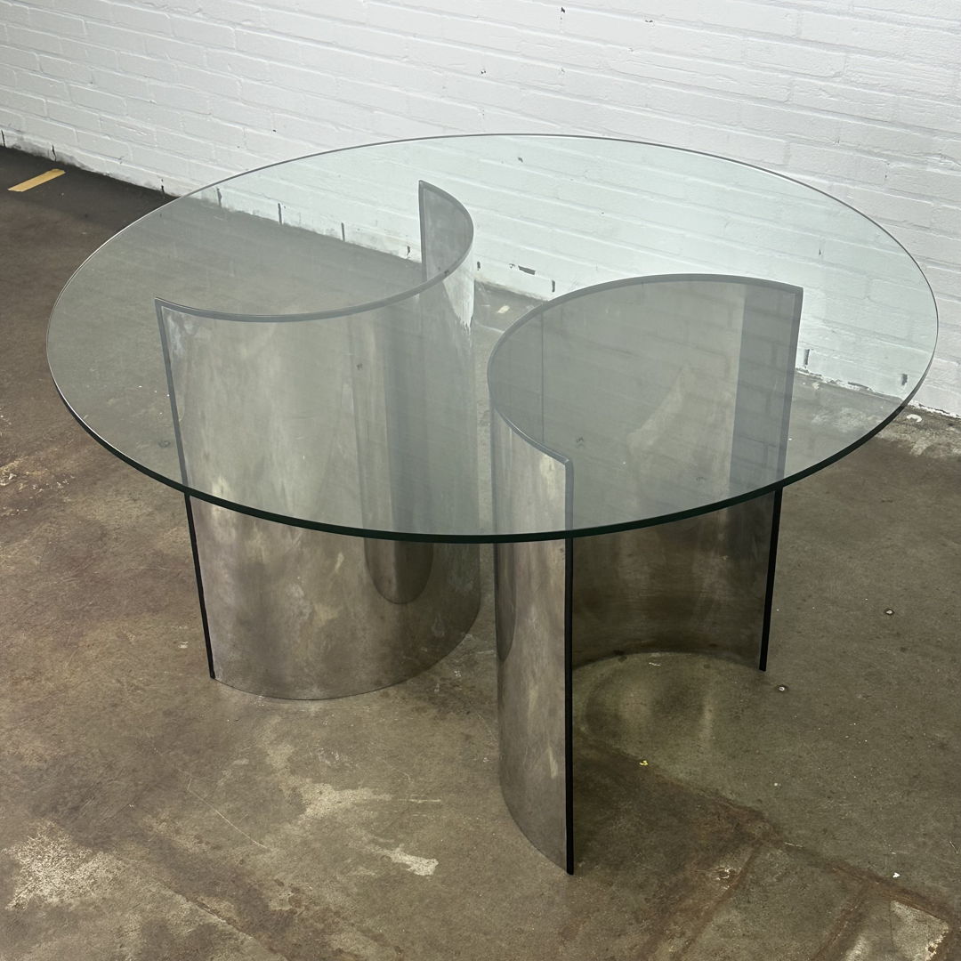 Dining table with glass top and steel legs Gallotti & Radice