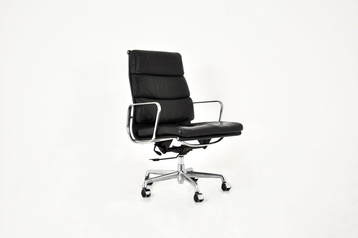 Ea 216 Soft Pad Desk Chair by Charles & Ray Eames for ICF, 1970s