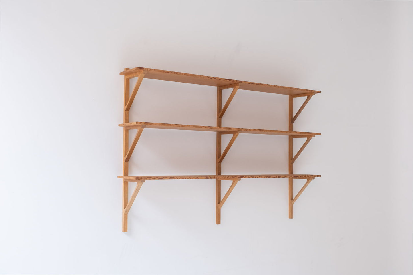 Magnificent bookshelf model BM 291 by Børge Mogensen for Fredericia Stolefabrik, Denmark 1956.