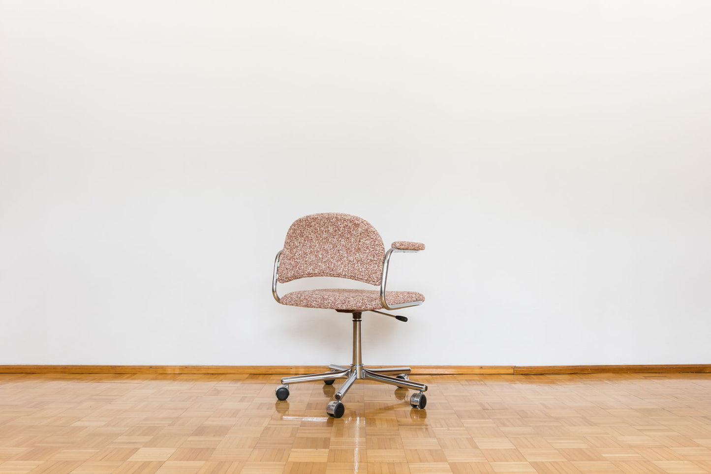 Swivel Chair from Kovona in Kvadrat, 1990s