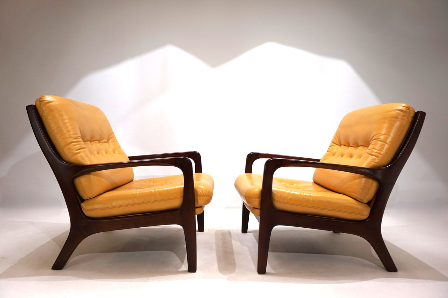 Set of 2 leather lounge chairs by Eugen Schmidt for Soloform, 1960