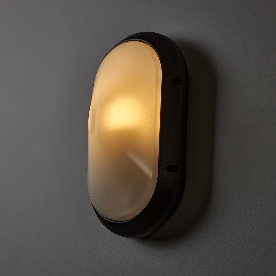 Superdelta Ovale by Roberto Fiorato for LBL Lighting