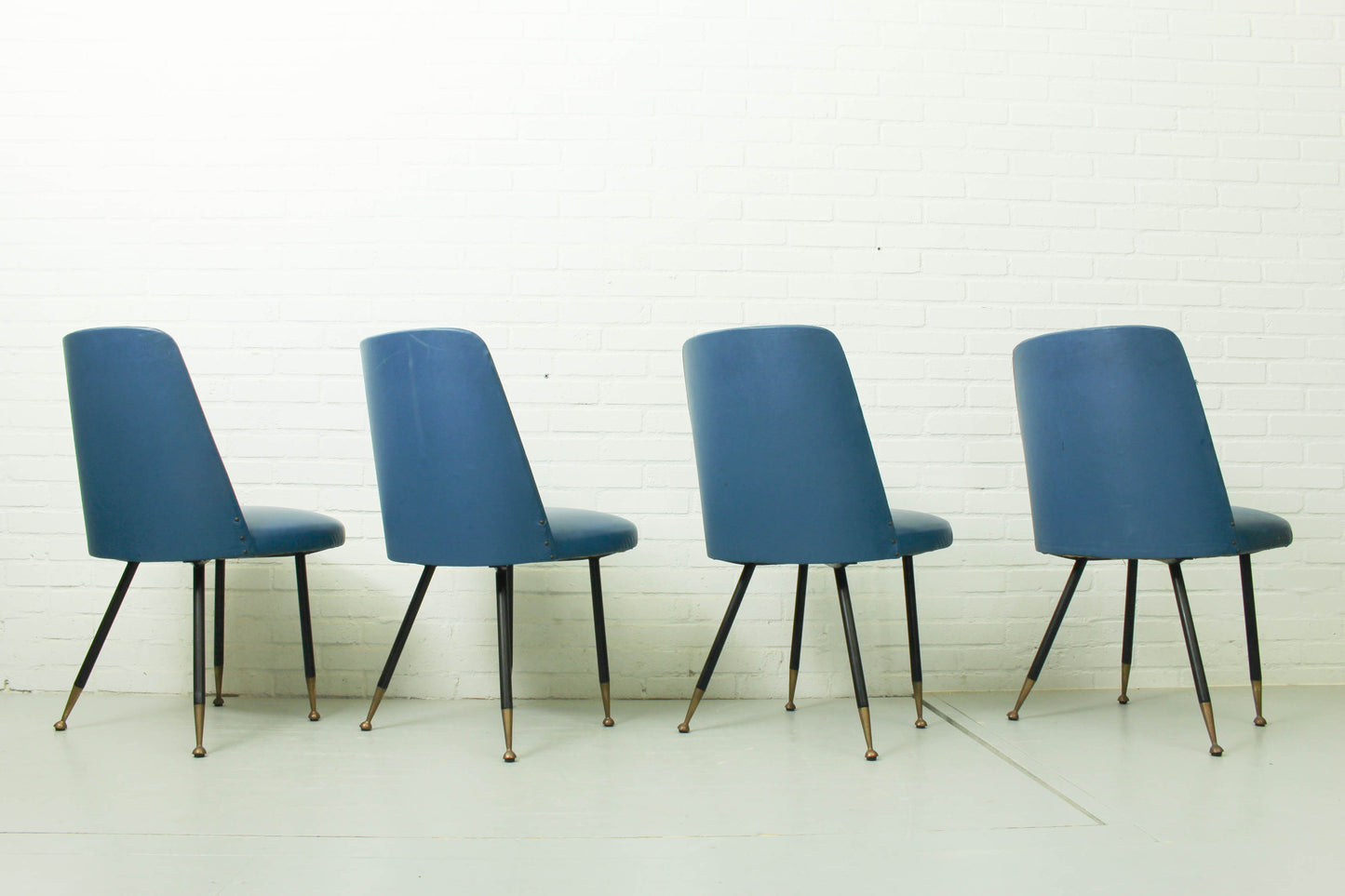 4x Mid Century dining chairs with brass feet, set