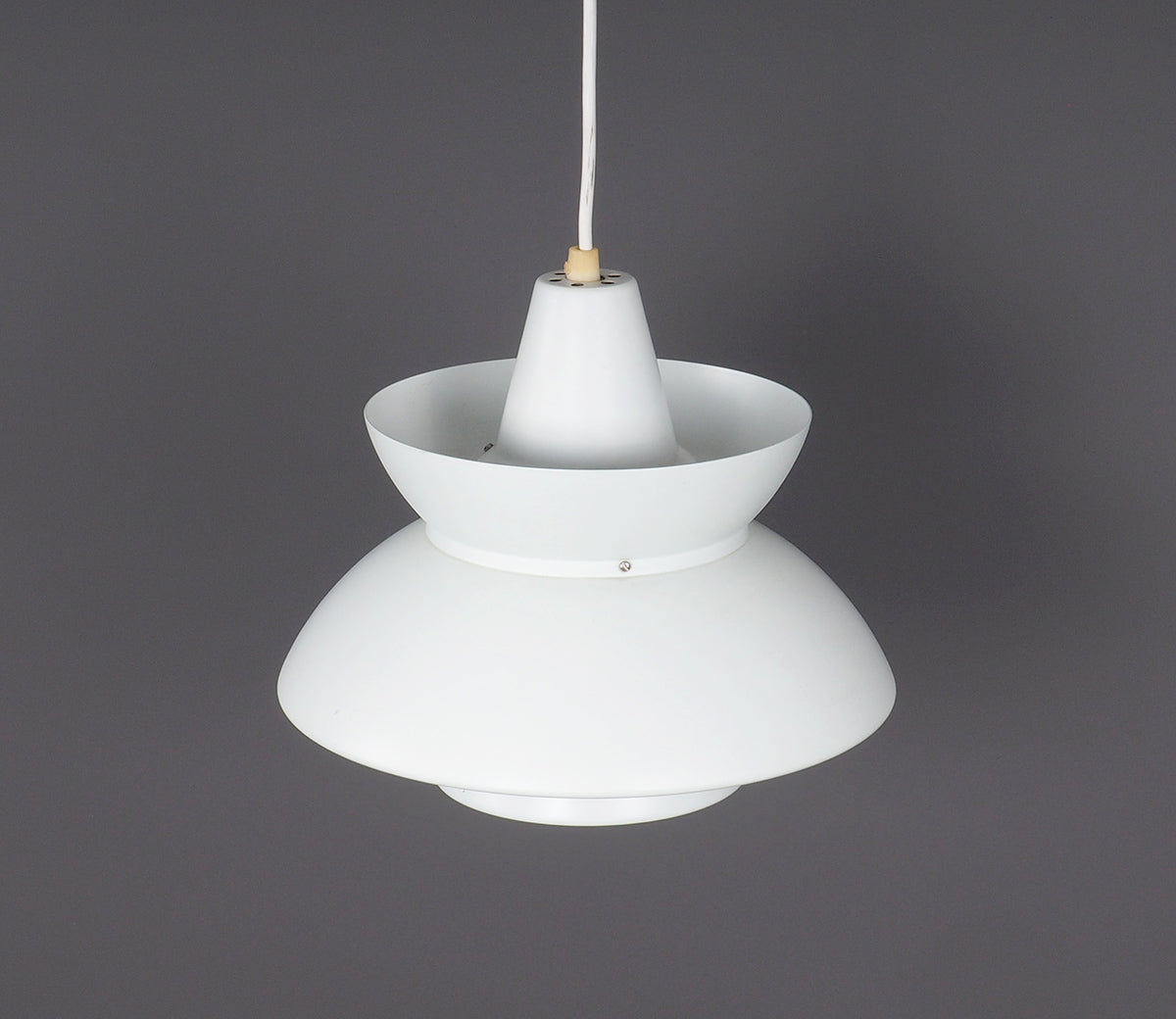 Louis Poulsen Doo-Wop hanging lamp white
