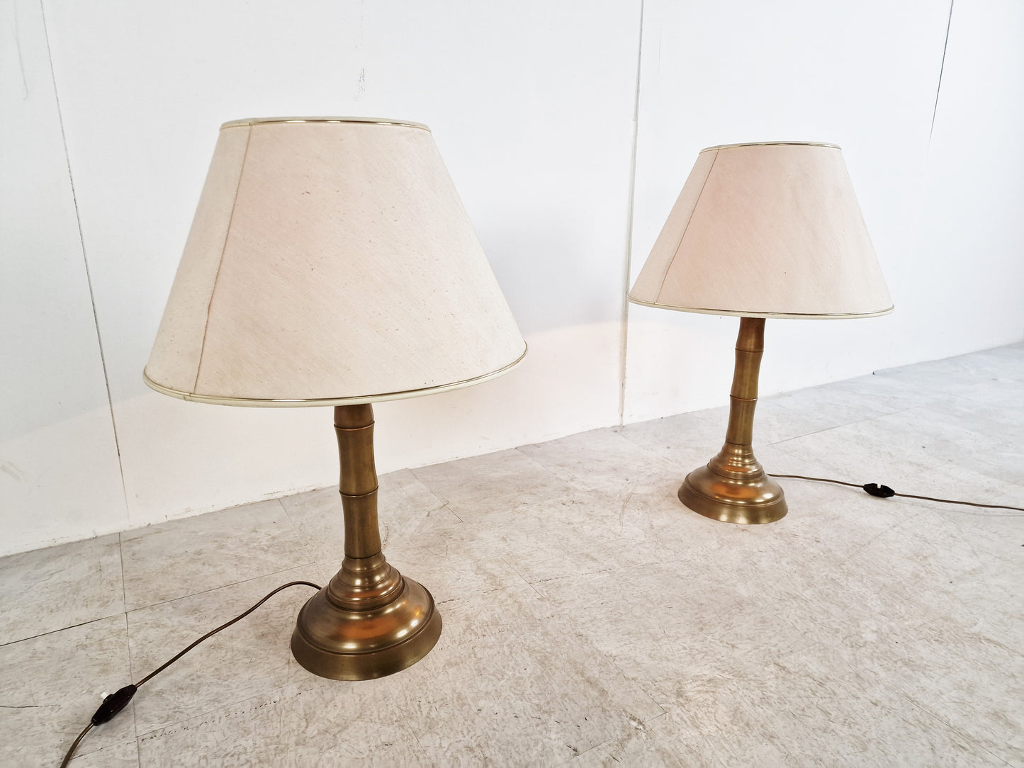 2x Bamboo table lamps