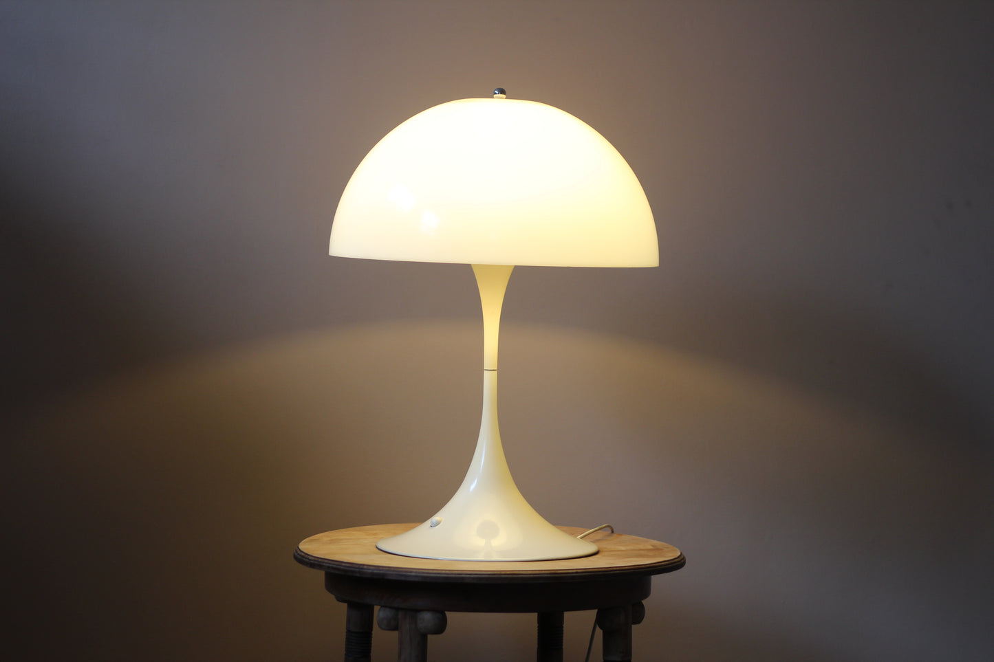 Louis Poulsen Phantella Lamp