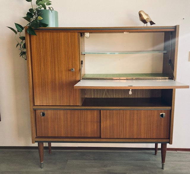 Mid-century high board