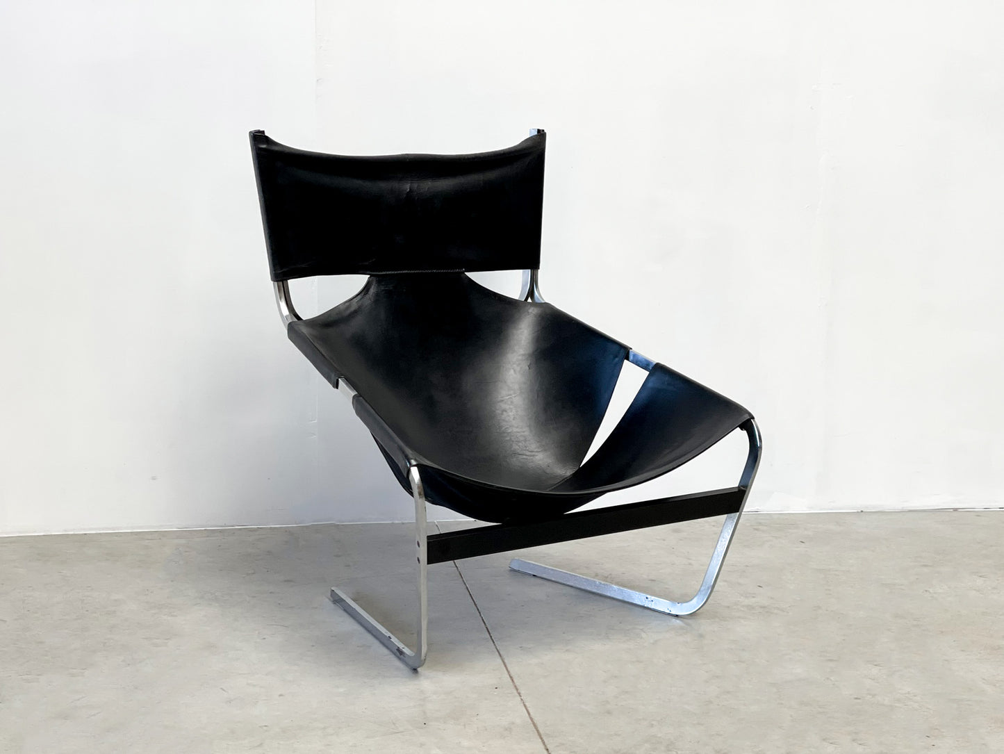 Pierre Paulin F444 lounge chair, 1960s