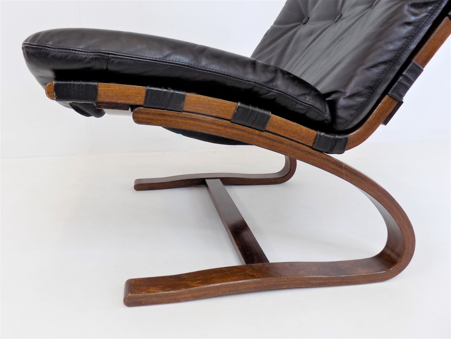 Kengu Leather Lounge Chair by Elsa&Nordahl Solheim for Rybo Rykken