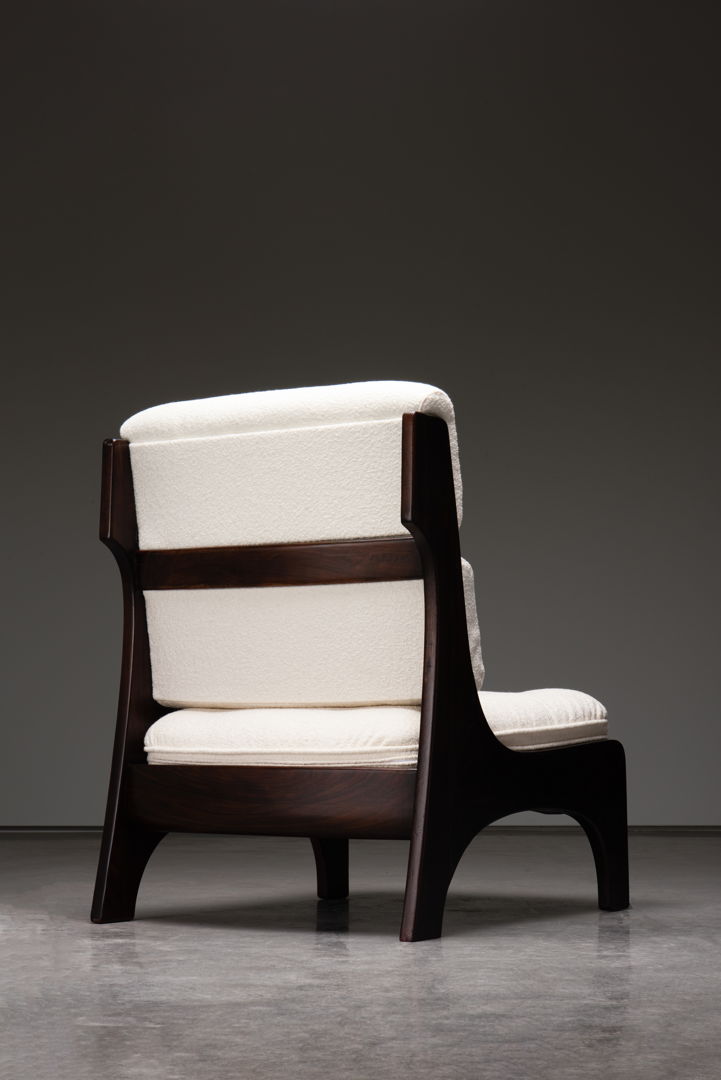 A PAIR OF ITALIAN EASY CHAIRS CLAUDIO SALOCCHI FOR SORMANI