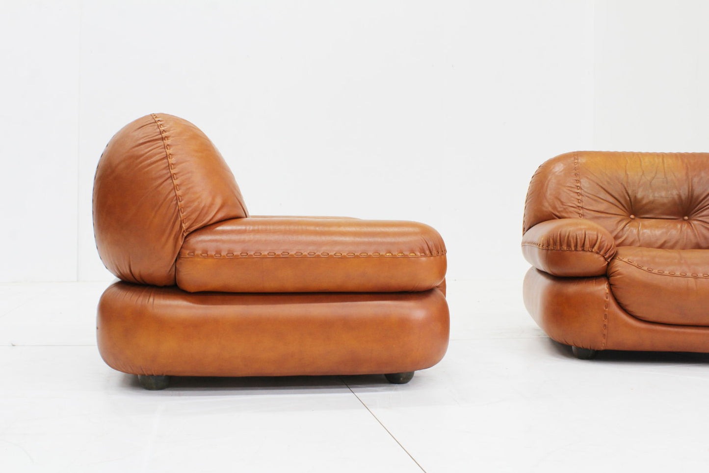 Sapporo Italian cognac leather lounge chairs for Mobil Girgi 1970s , set of 2