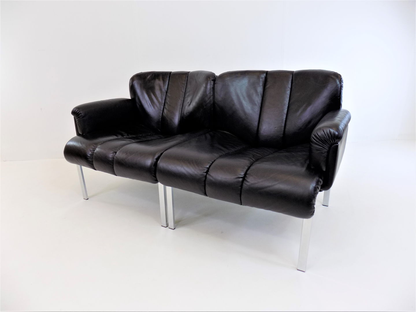 Girsberger Eurochair leather sofa 2-seater