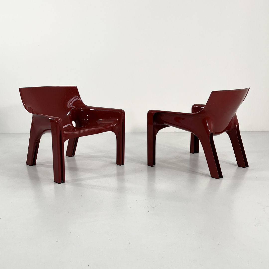 Pair of Burgundy Vicario Lounge Chair by Vico Magistretti for Artemide, 1970s