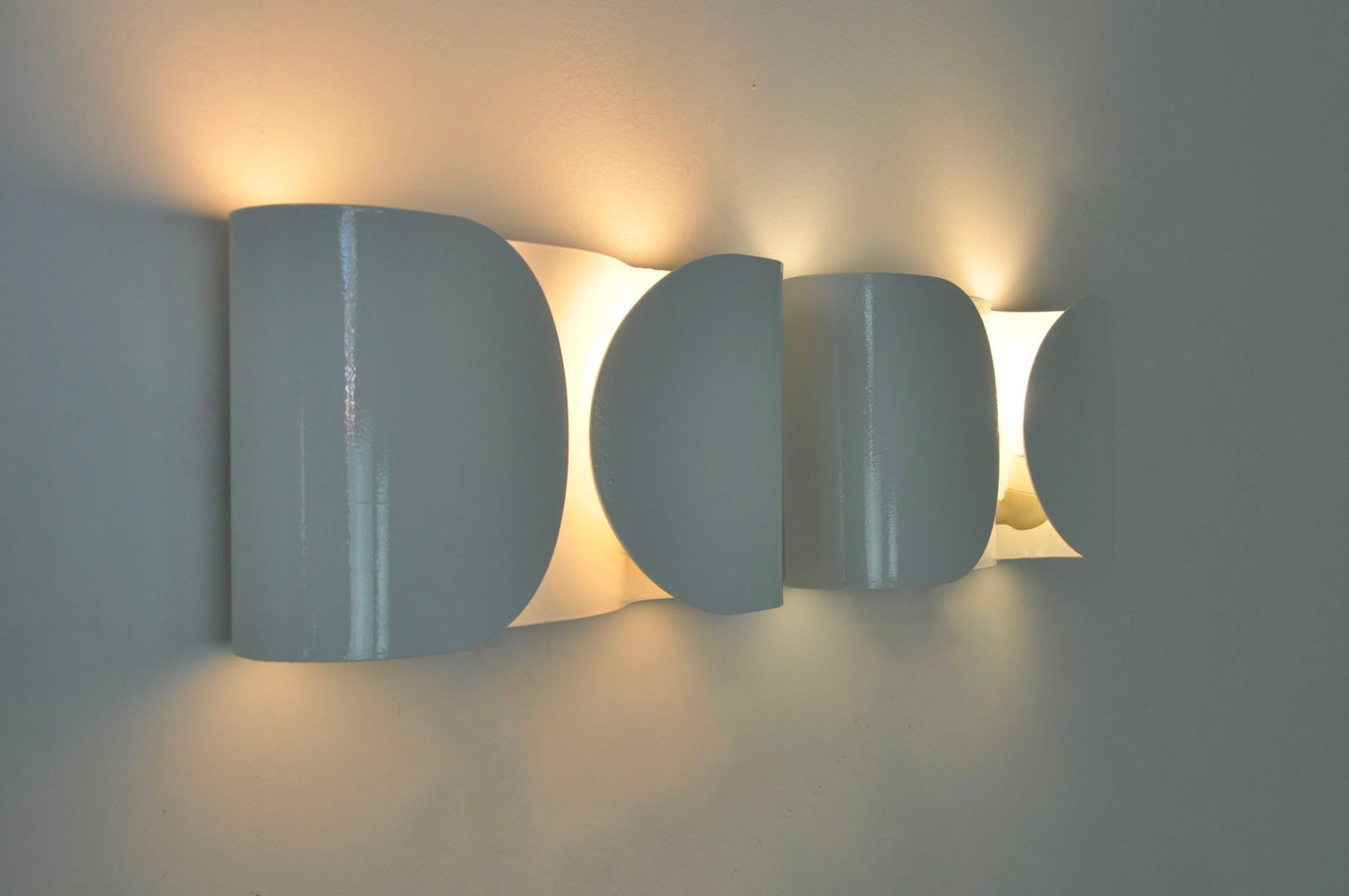 White Foglio Wall Lamps by Tobia & Afra Scarpa for Flos, 1960s Set of 2