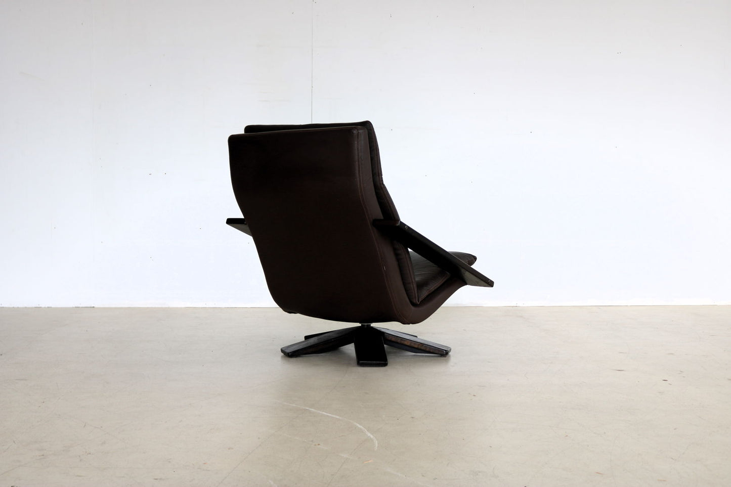 vintage armchair | easy chair | brutalist | 60's