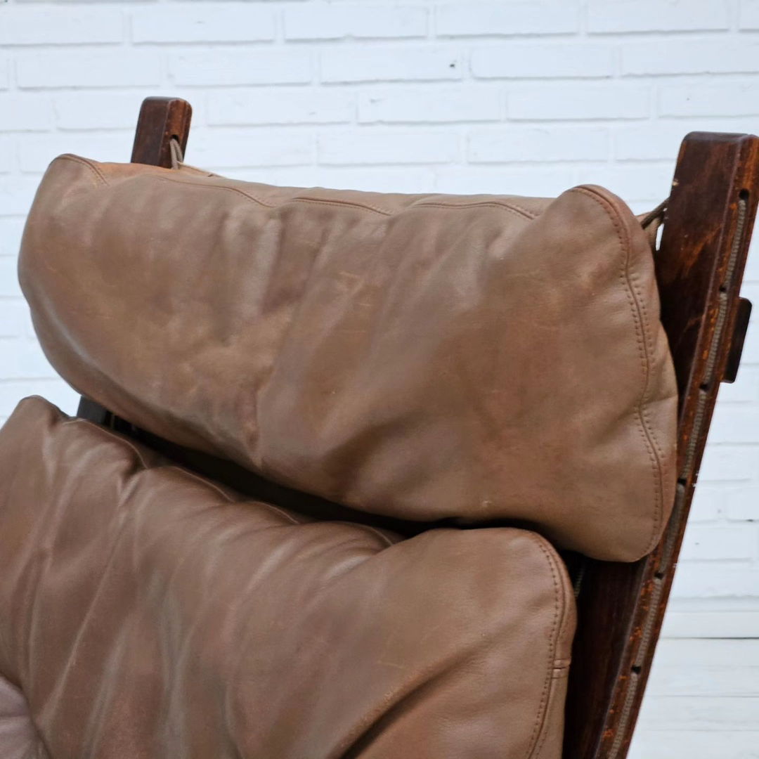 1970’s, Norwegian design, "Siesta" lounge chair by Ingmar Relling, leather, bentwood.