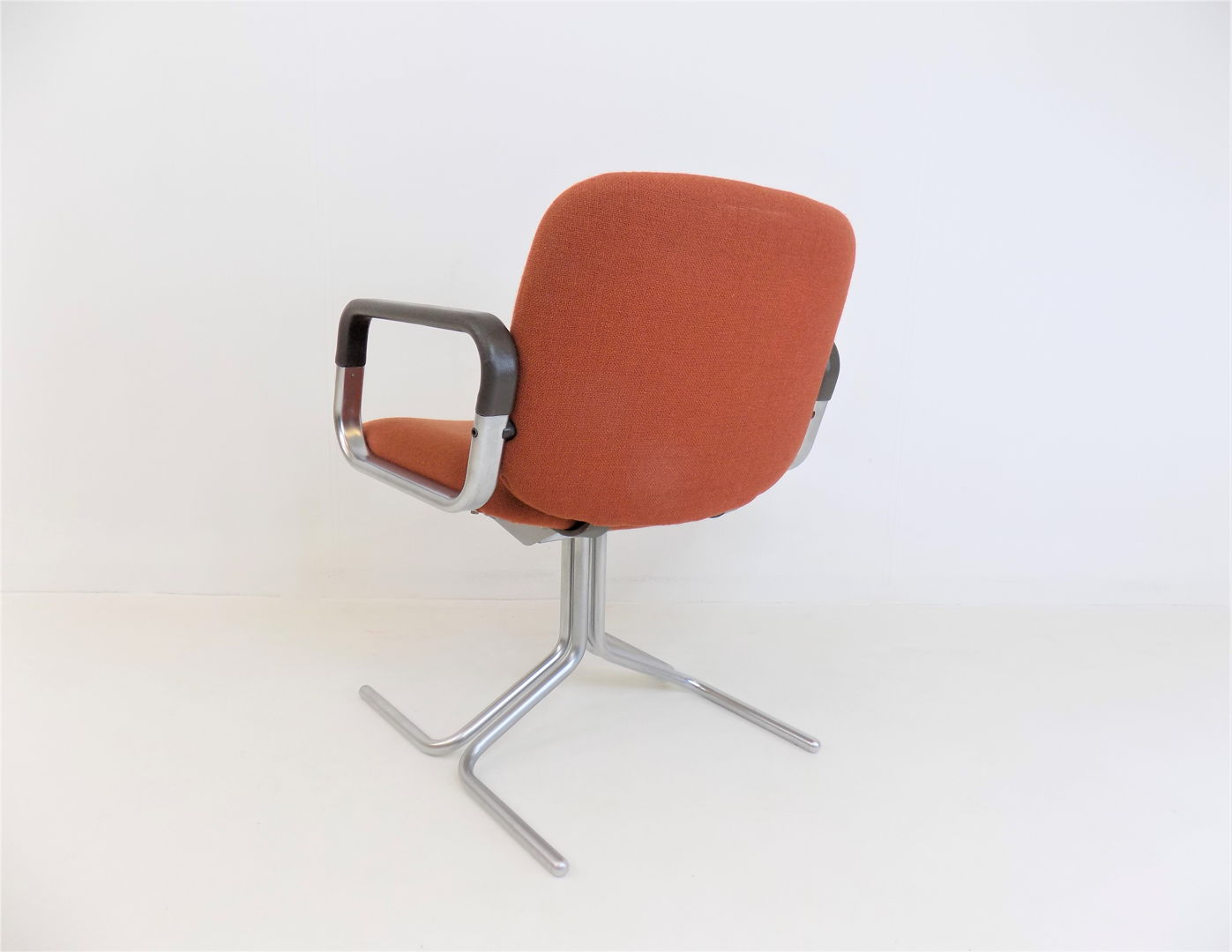 Mauser Seat 150 dining/conference chair by Herbert Hirche