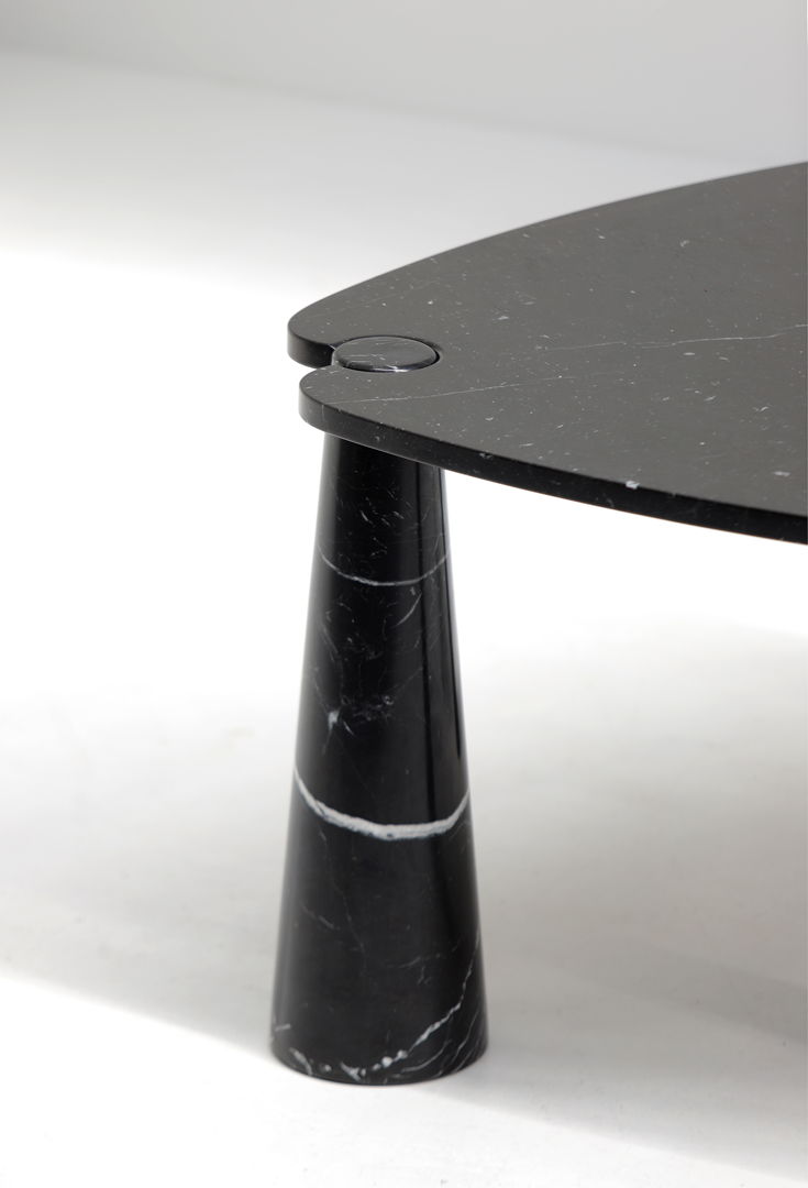 Marble dining table designed by Angelo Mangiarotti and manufactured by Skipper in 1970