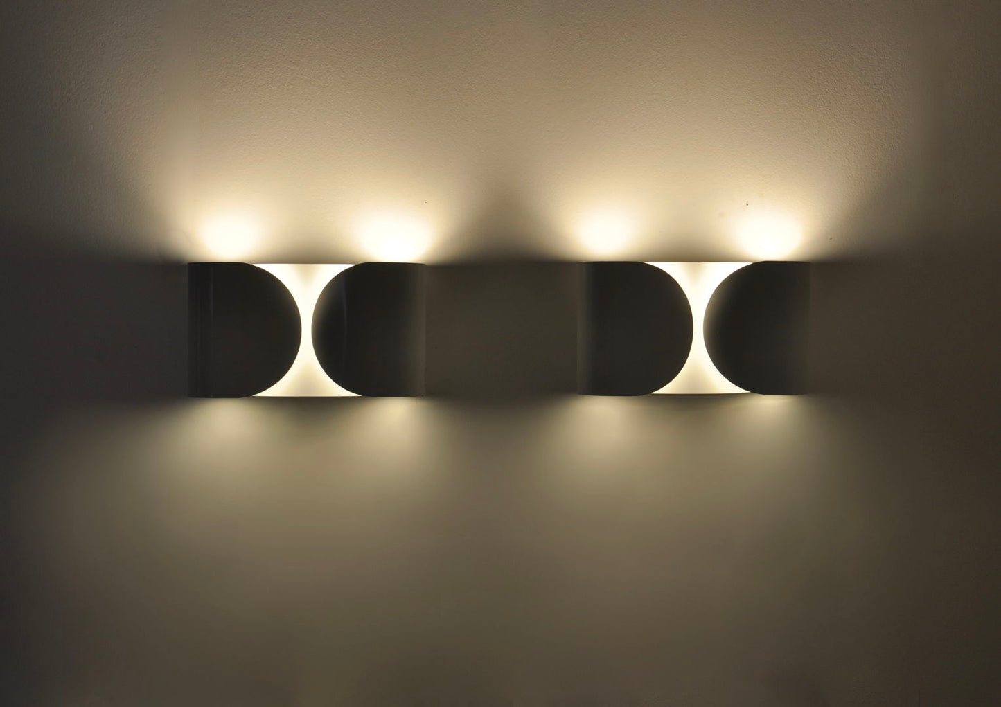 White Foglio Wall Lamps by Tobia & Afra Scarpa for Flos, 1960s, Set of 2