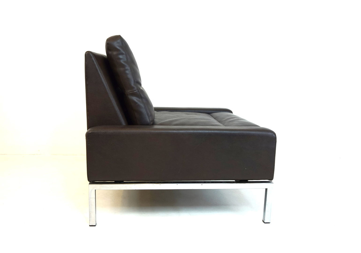 Wilkhahn Series 800 leather armchair by Hans Peter Piel