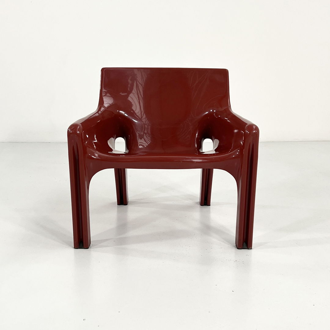 Burgundy Vicario Lounge Chair by Vico Magistretti for Artemide, 1970s