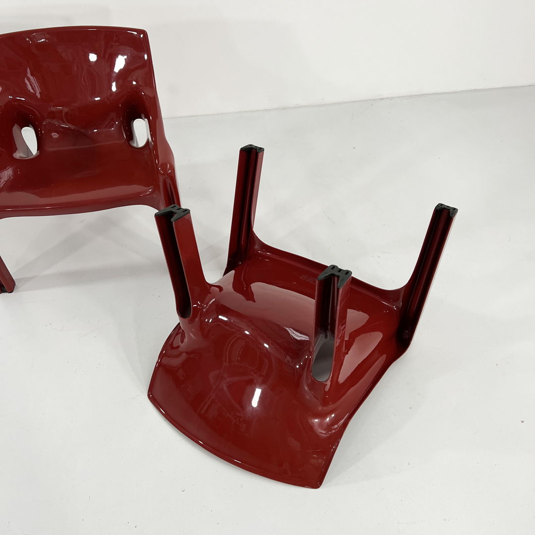 Pair of Burgundy Vicario Lounge Chair by Vico Magistretti for Artemide, 1970s