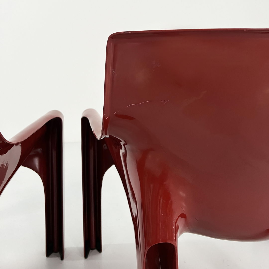 Pair of Burgundy Vicario Lounge Chair by Vico Magistretti for Artemide, 1970s