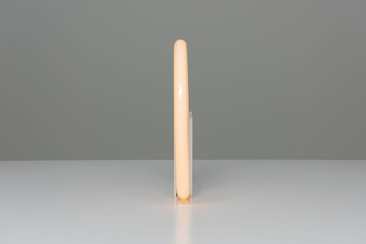 TC6 lamp designed by Aldo van den Nieuwelaar