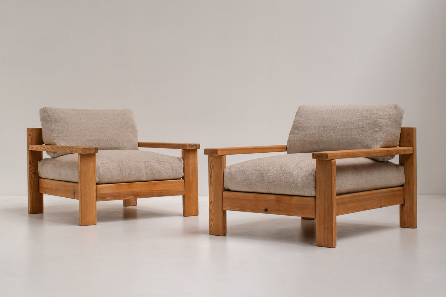 Minimalistic Mid-century Modern Lounge Chairs in Natural Wood, Italy, 1970s