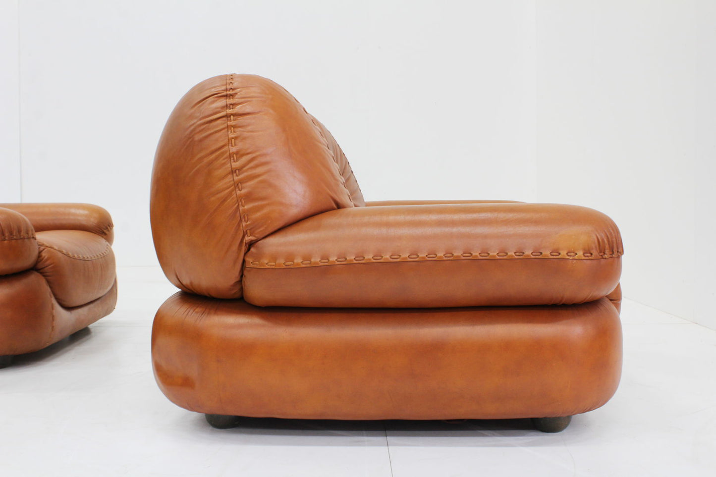 Sapporo Italian cognac leather lounge chairs for Mobil Girgi 1970s , set of 2