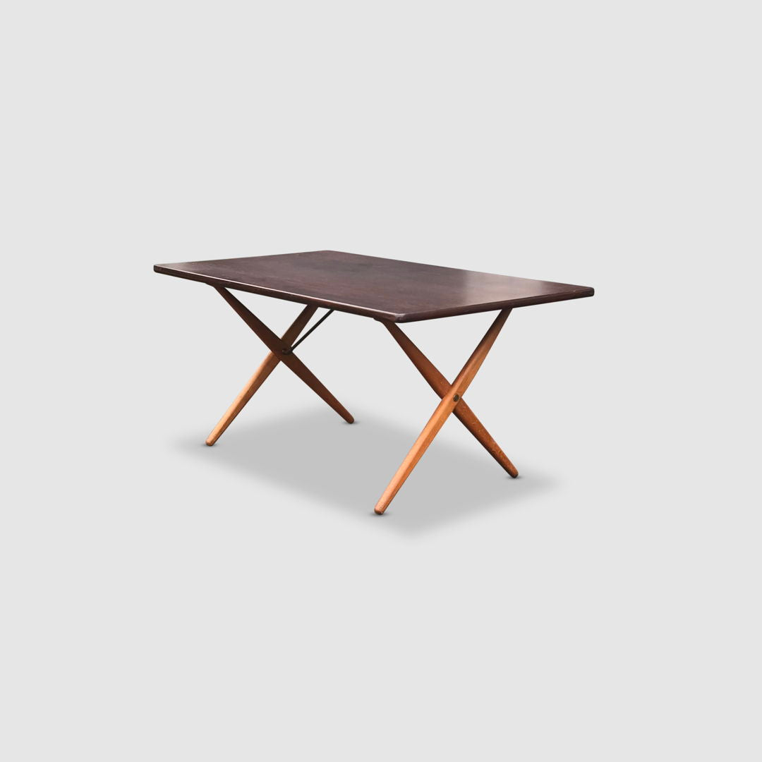 AT-303 Sawbuck oak dining table by Hans Wegner for Andreas Tuck 1950s