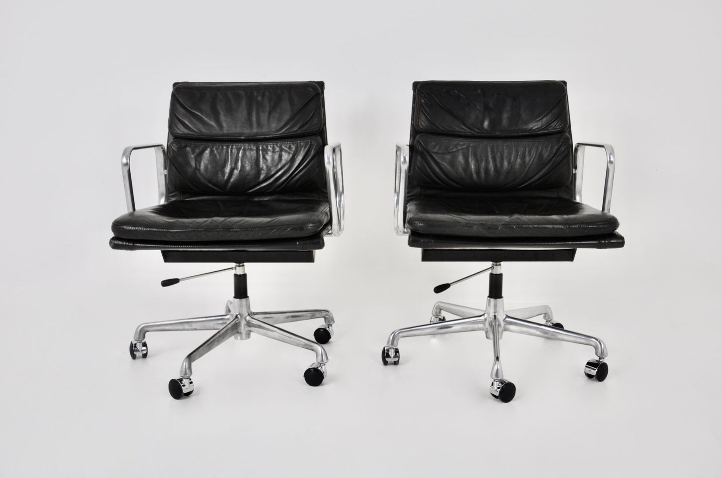 EA217 black Soft Pad Chairs by Charles & Ray Eames for Herman miller, 1970s, Set of 2