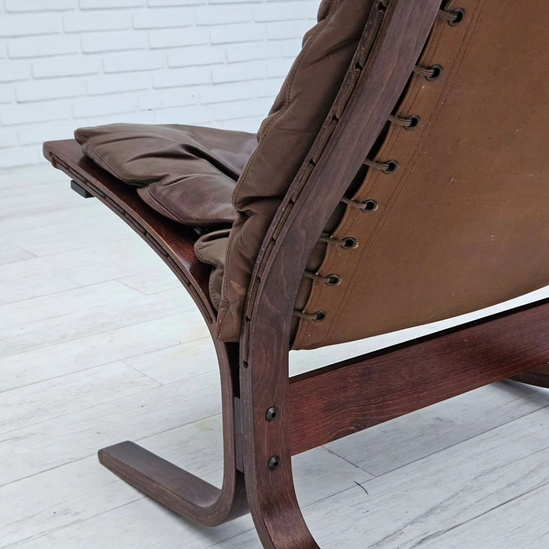 1970’s, Norwegian design, "Siesta" lounge chair by Ingmar Relling, leather, bentwood.