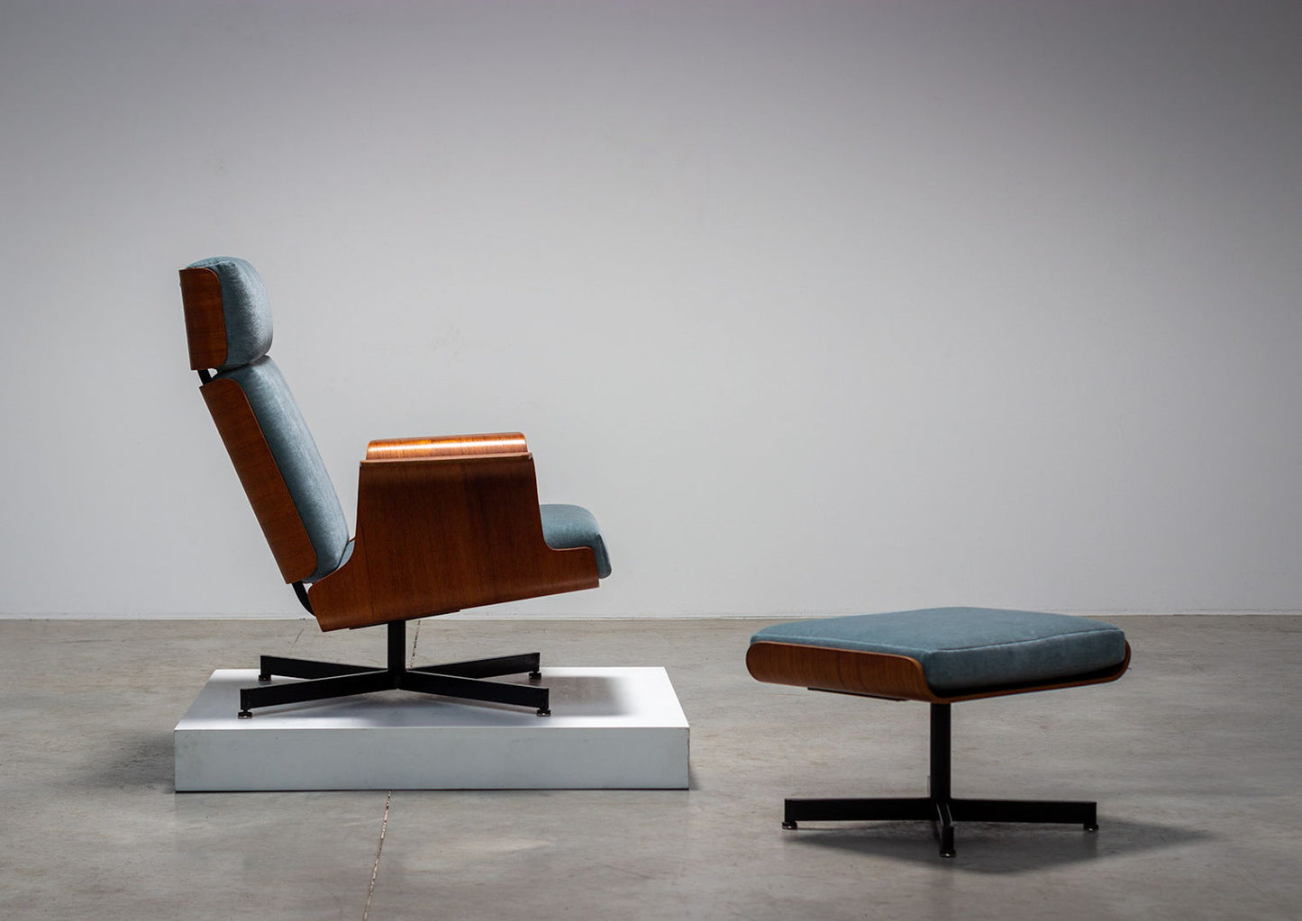Pierre Guariche teak plywood armchair with ottoman 1960 model Helsinki