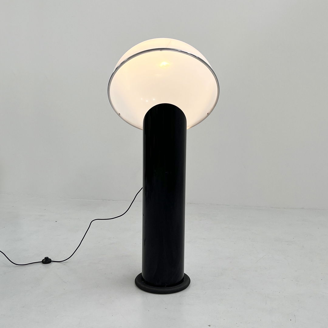 Black Ciot Floor Lamp by Ennio Chiggio for Lumenform, 1970s