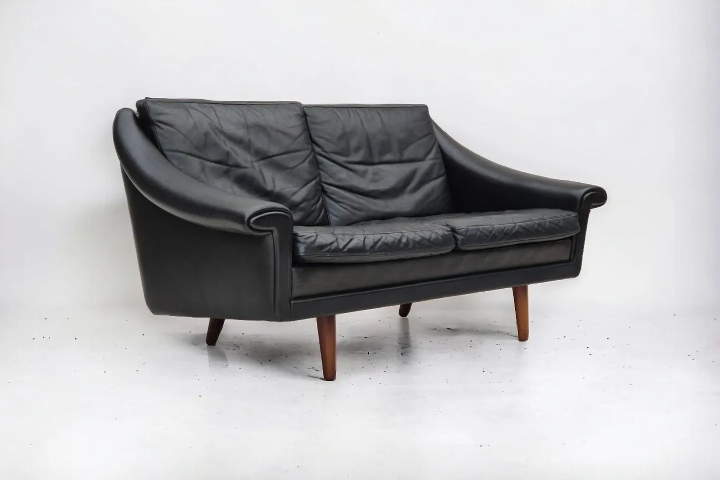 1960s, Danish design by Aage Christiansen for Erhardsen & Andersen, 2 seater sofa model "Matador", original condition.