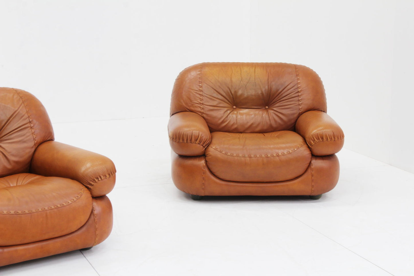 Sapporo Italian cognac leather lounge chairs for Mobil Girgi 1970s , set of 2