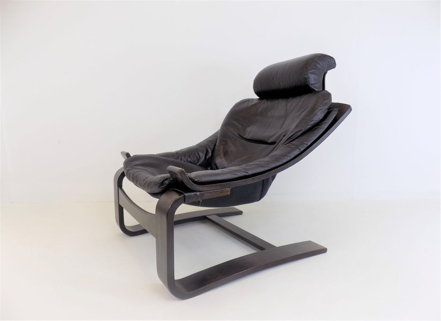 Nelo Kroken leather chair with ottoman by Ake Fribytter