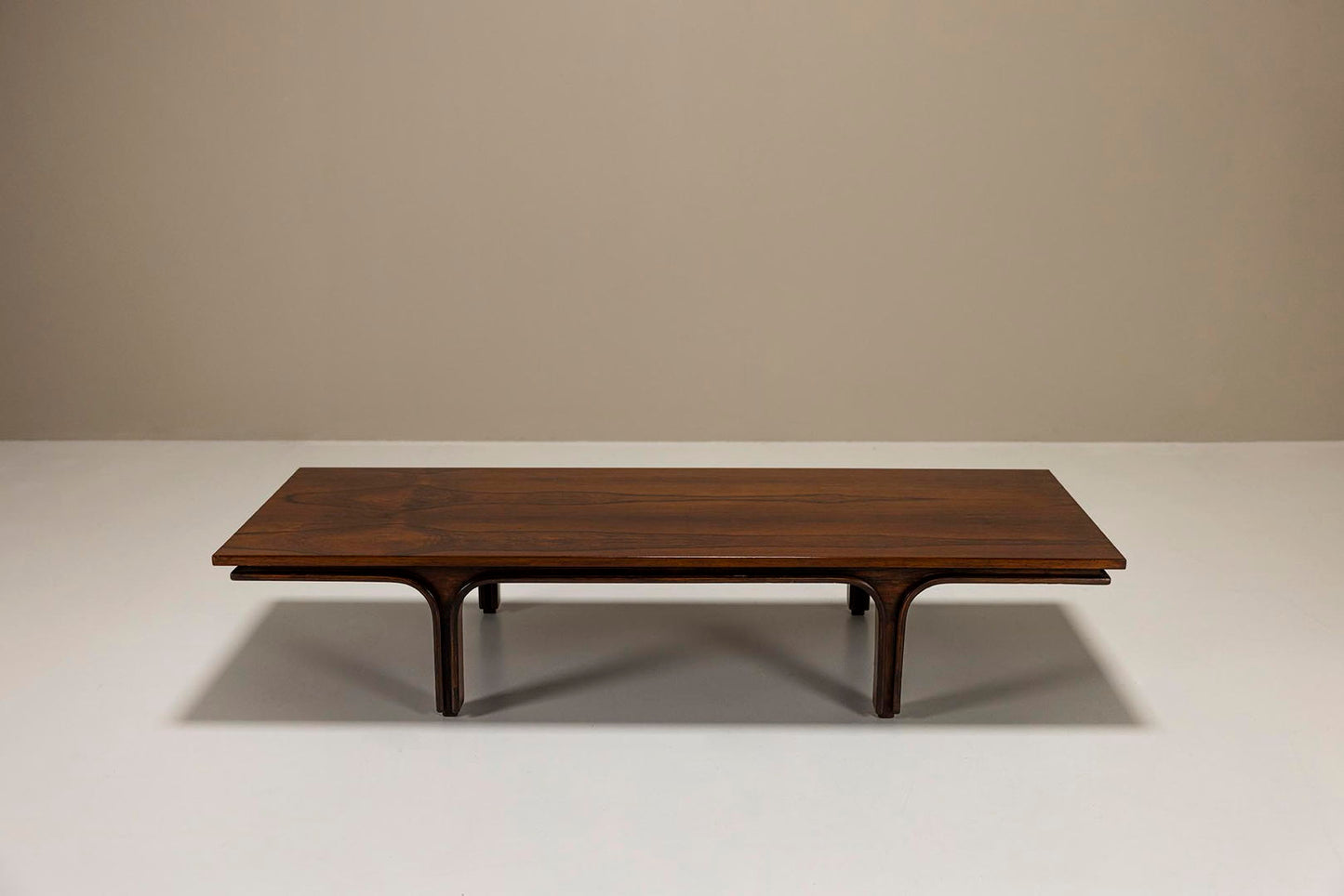 Coffee table in rosewood by Gianfranco Frattini for Bernini, Italy 1960s