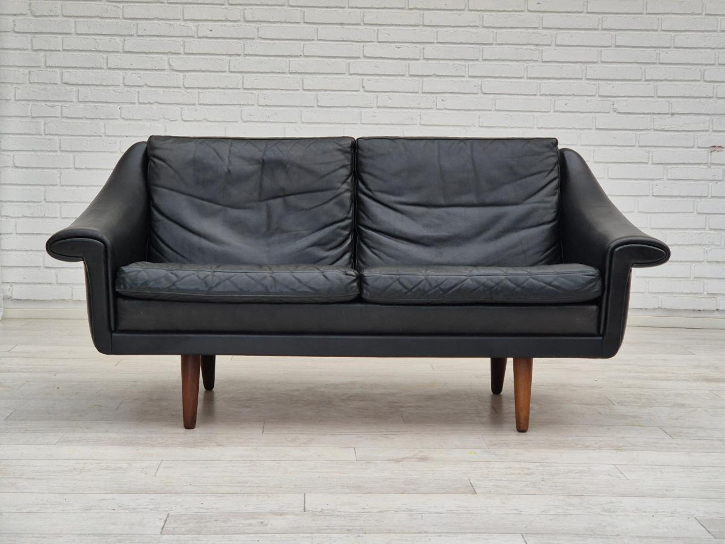 1960s, Danish design by Aage Christiansen for Erhardsen & Andersen, 2 seater sofa model "Matador", original condition.