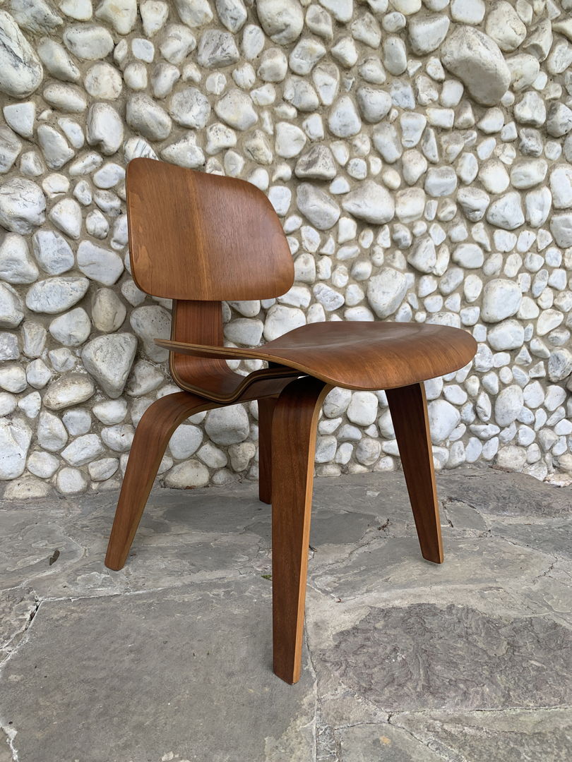 Walnut DCW Chair by Charles & Ray Eames for Herman Miller, 1950