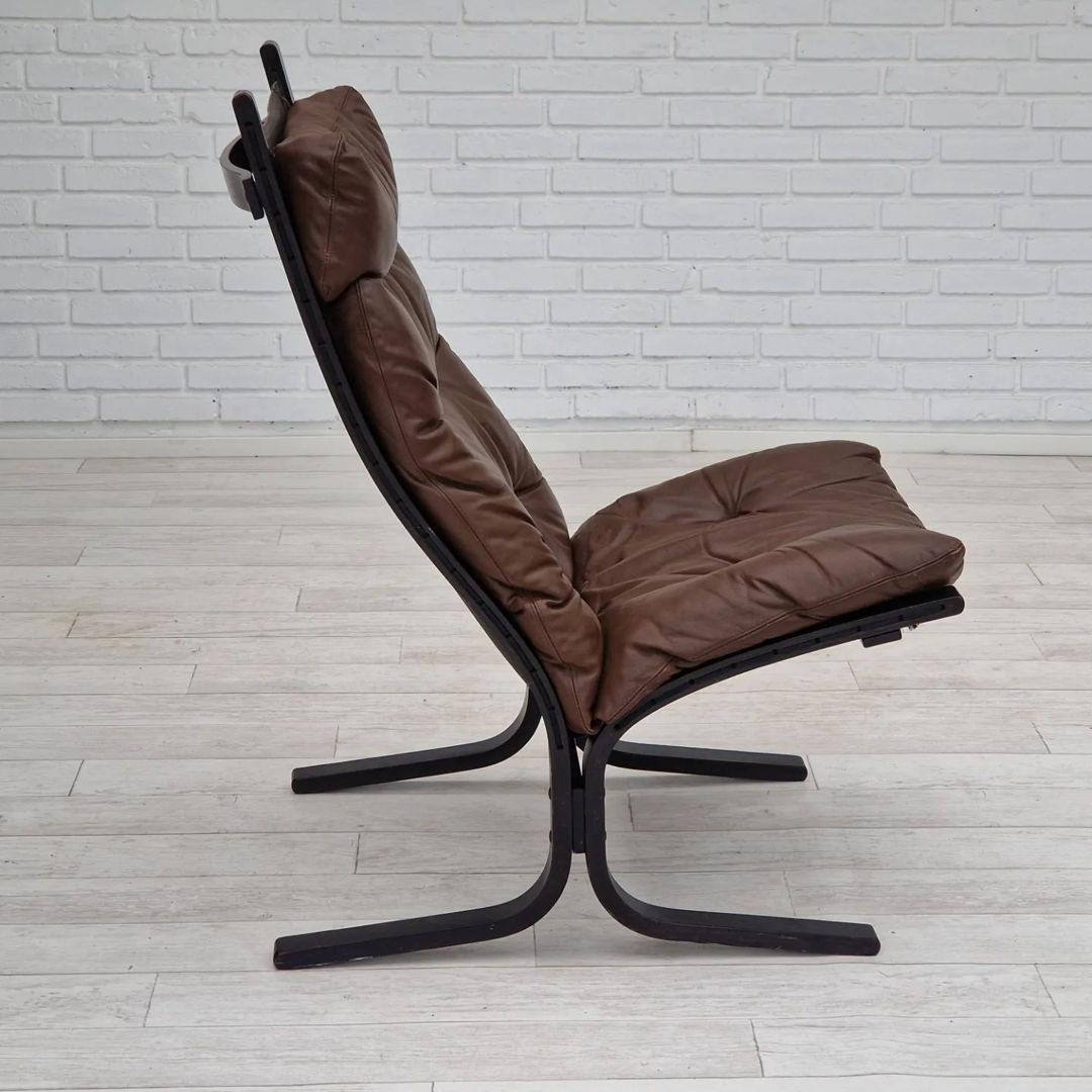 1960’s, Norwegian design, "Siesta" lounge chair by Ingmar Relling, leather, bentwood.