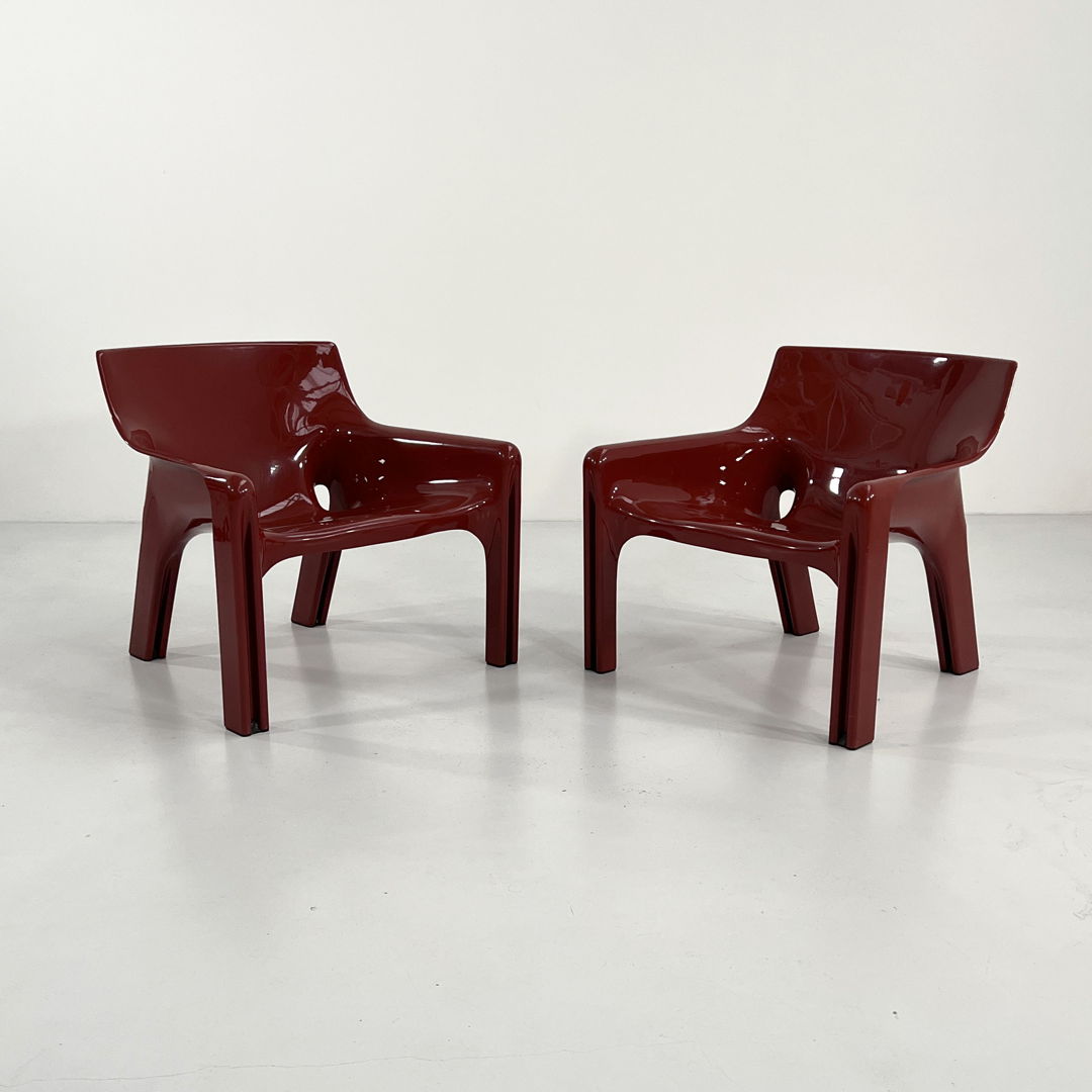 Pair of Burgundy Vicario Lounge Chair by Vico Magistretti for Artemide, 1970s