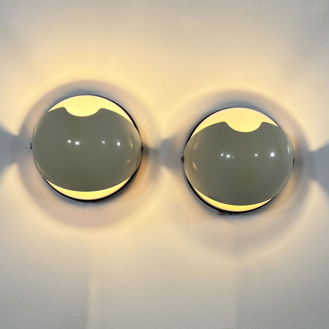 Pair of Mezzanotte Wall Lights from Guzzini, 1970s